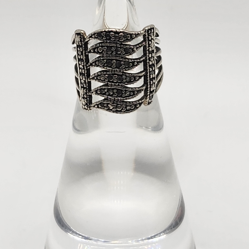 925 sterling silver Marcasites ring.  Beautiful detail.  Size 6 Statement Chunky